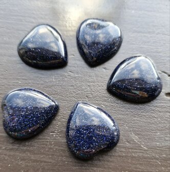 Blauwe goudsteen hartje 20mm knuffelsteen plat