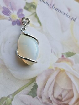 Opaliet Healing Hanger
