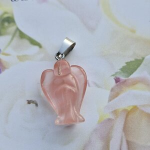 Cherry Quartz hanger engeltje 12 mm