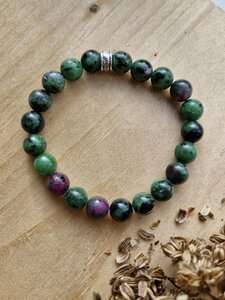 Robijn in Zoisiet armband